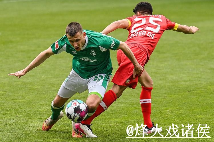 2026世界杯专家预测对比，新手判断和临场信息哪个更方便